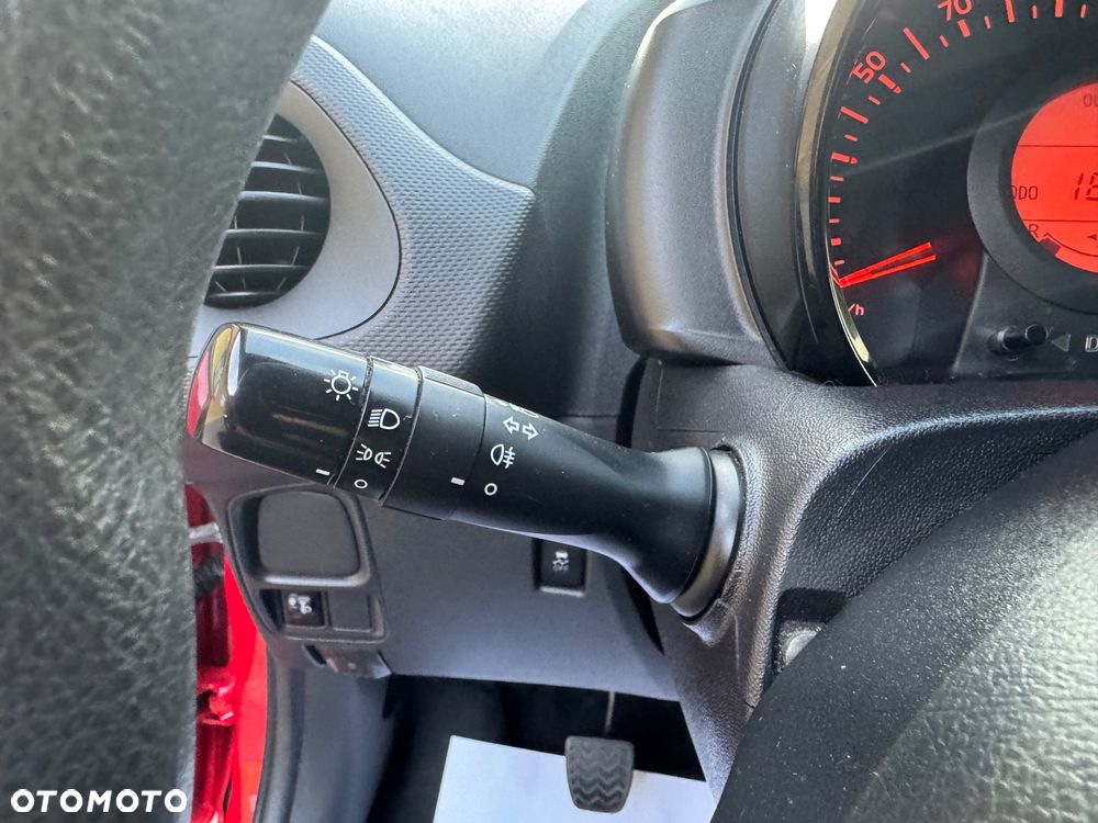 Toyota Aygo x-business - 15