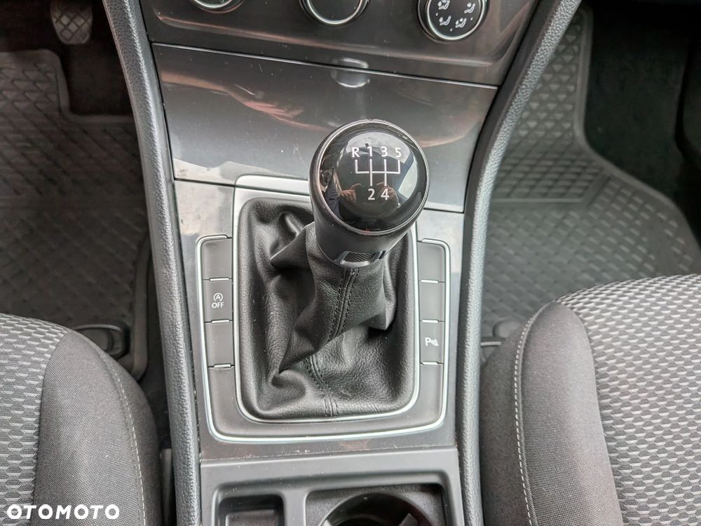 Volkswagen Golf 1.6 TDI (BlueMotion Technology) Trendline - 22