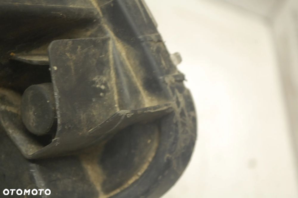 LAMPA PRAWY PRZÓD PRZEDNIA PRAWA TOYOTA YARIS III - 6