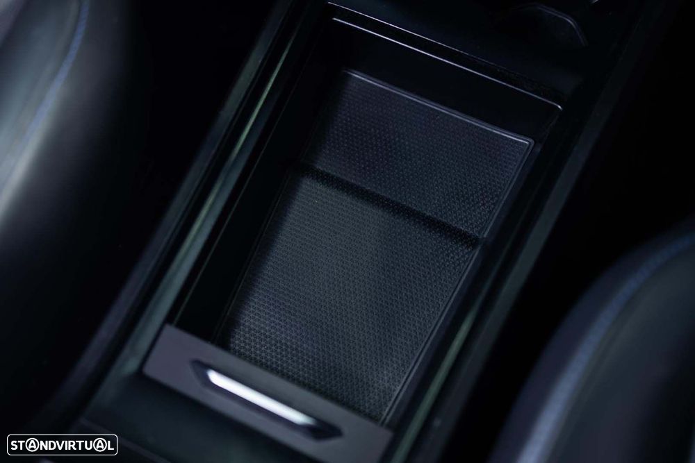 MG MG4 64 kWh Luxury - 49