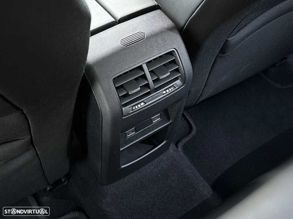 Peugeot 308 SW 1.5 BlueHDi Allure - 21