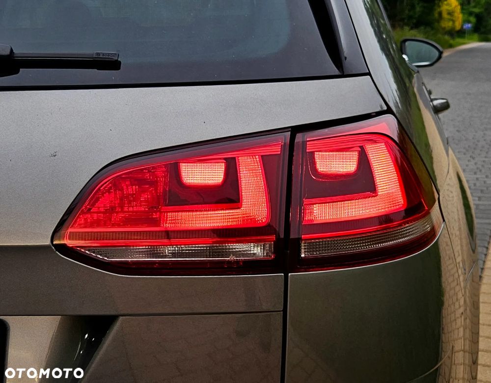 Volkswagen Golf 2.0 TDI BlueMotion Technology DSG Edition - 28