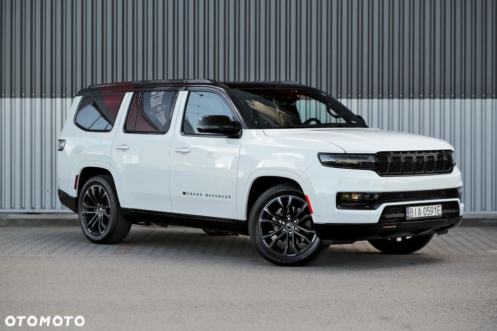 Jeep Grand Wagoneer - 1