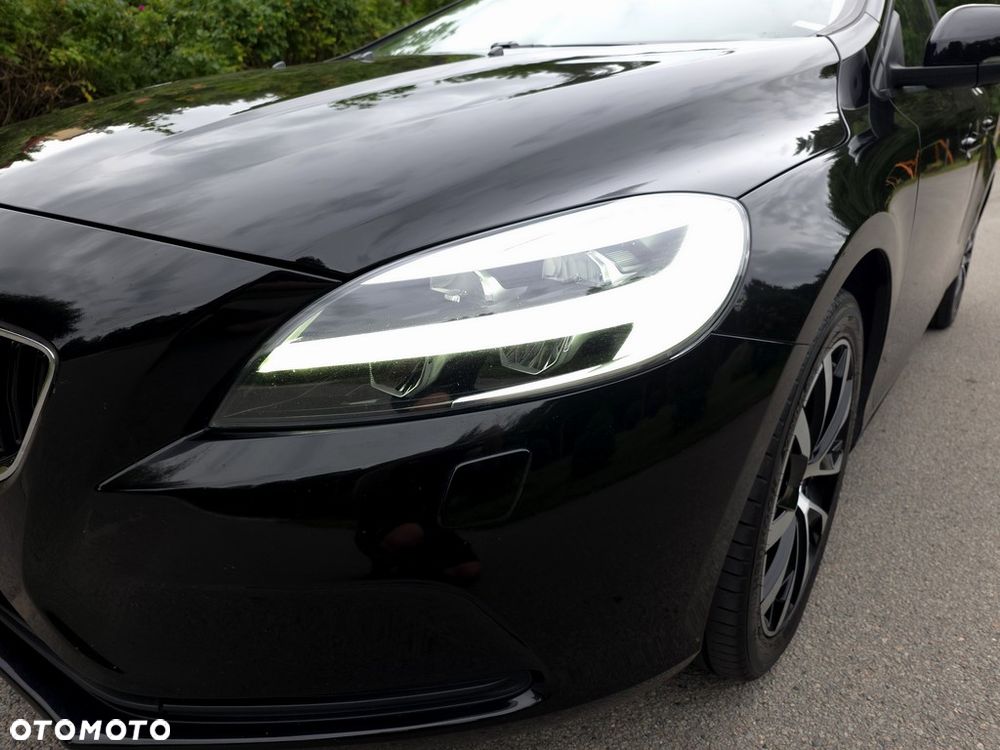 Volvo V40 D3 Drive-E Momentum - 24