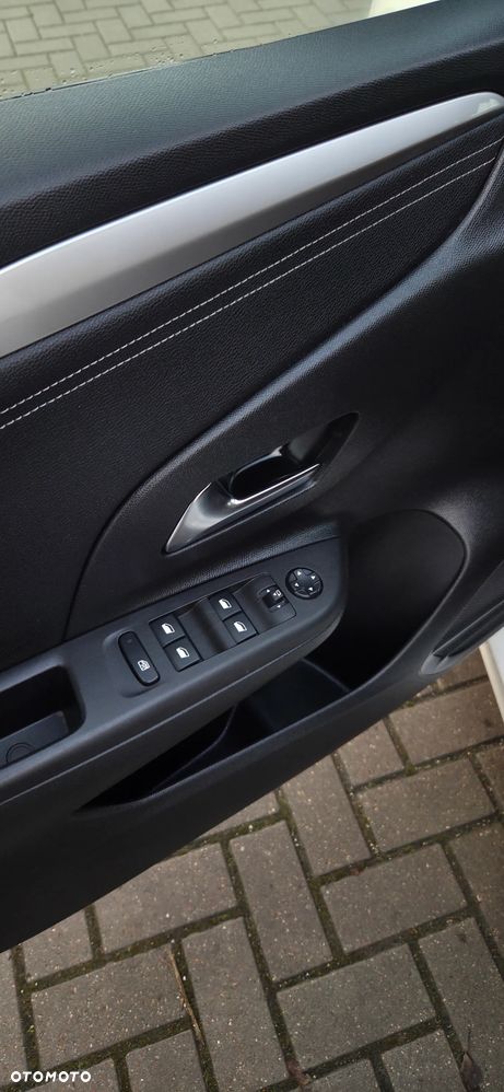 Opel Corsa 1.2 Direct Injection Turbo Start/Stop GS Line - 24