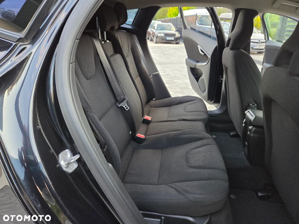 Volvo V40 D2 Powershift Kinetic - 24