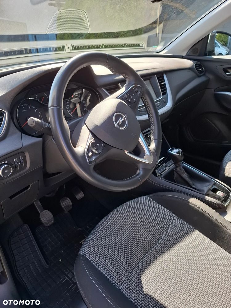 Opel Grandland X 1.2 T GPF Edition S&S - 9