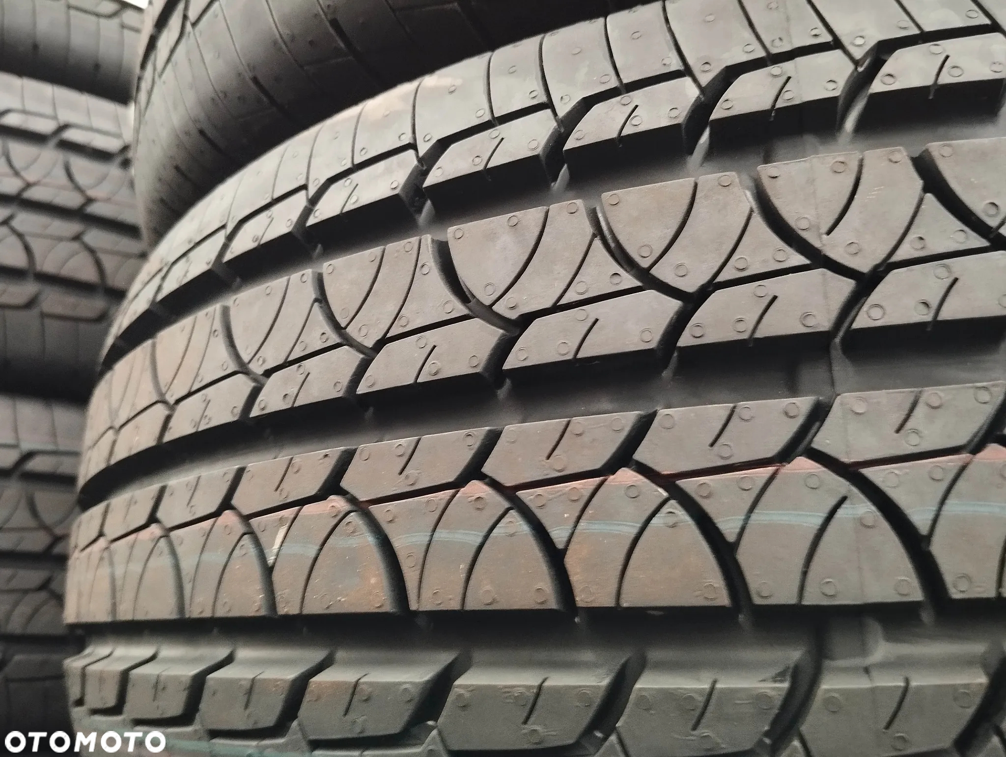 BARUM VANIS 2 235 65 16c 115/113R - 4