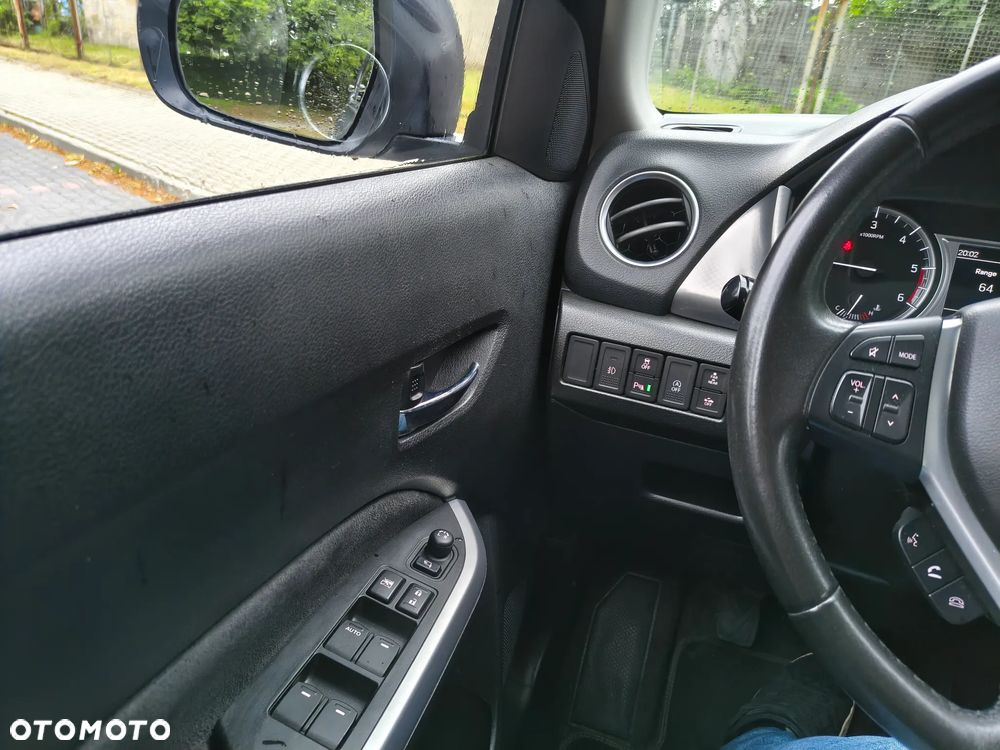 Suzuki Vitara - 40