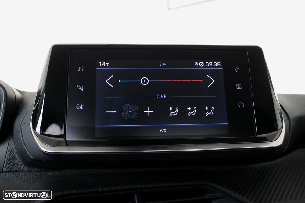 Peugeot 208 - 25