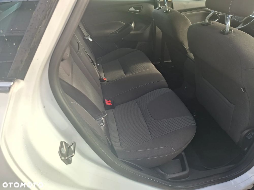 Ford Focus - 17