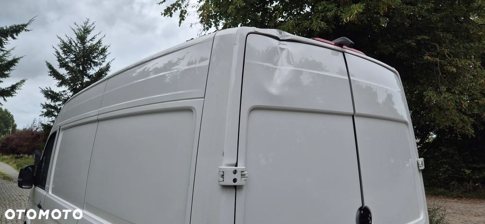 Volkswagen CRAFTER - 23