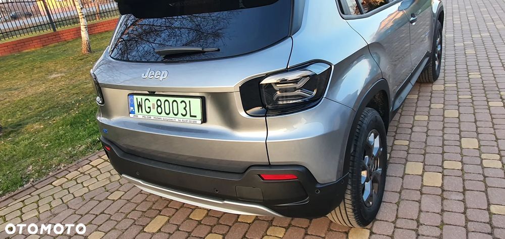Jeep Avenger 54kWh Summit - 8