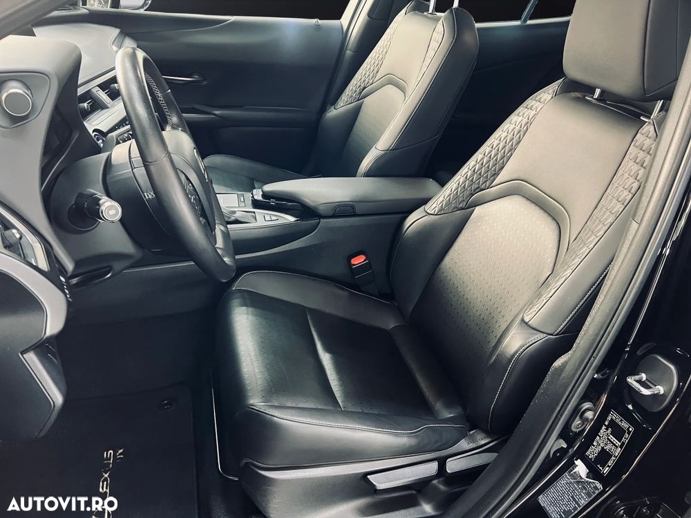 Lexus UX 250h Executive Line - 8