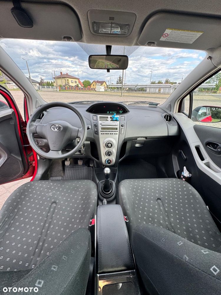 Toyota Yaris 1.3 Luna - 10