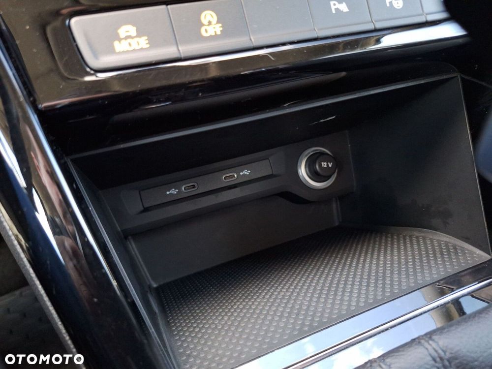 Volkswagen Touran - 29