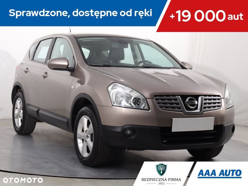 Nissan Qashqai - 1