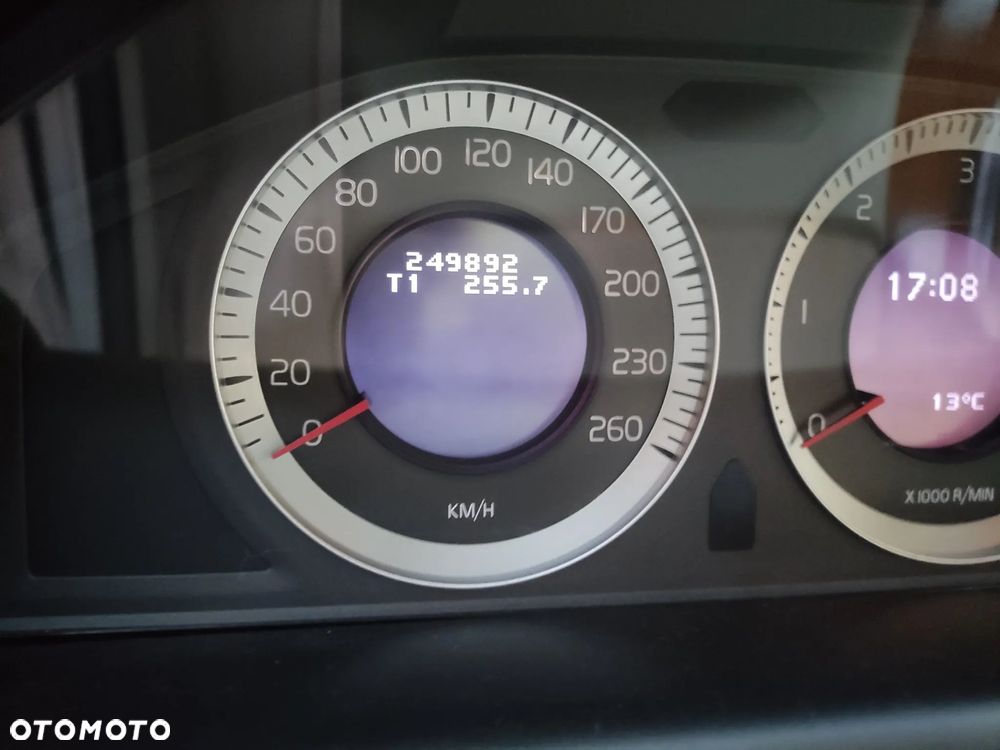 Volvo XC 60 D5 AWD - 6