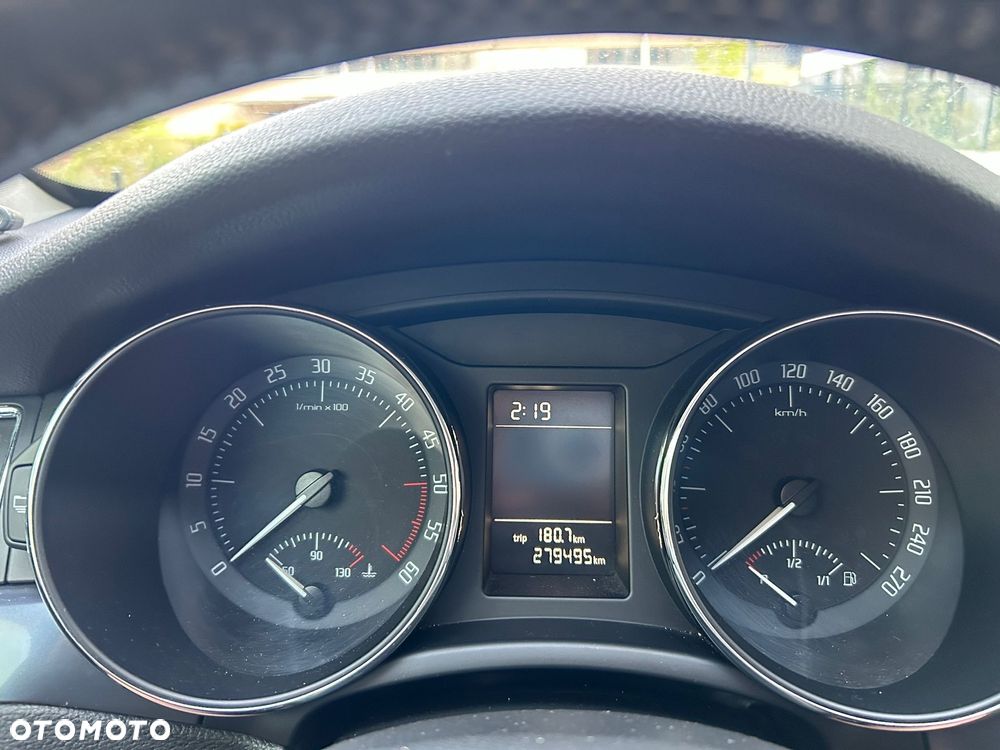 Skoda Superb 2.0 TDI Platinum - 23
