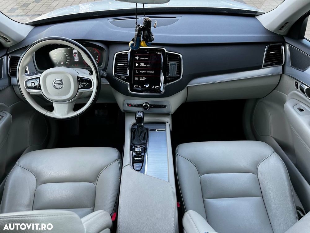 Volvo XC 90 D5 AWD Momentum - 7