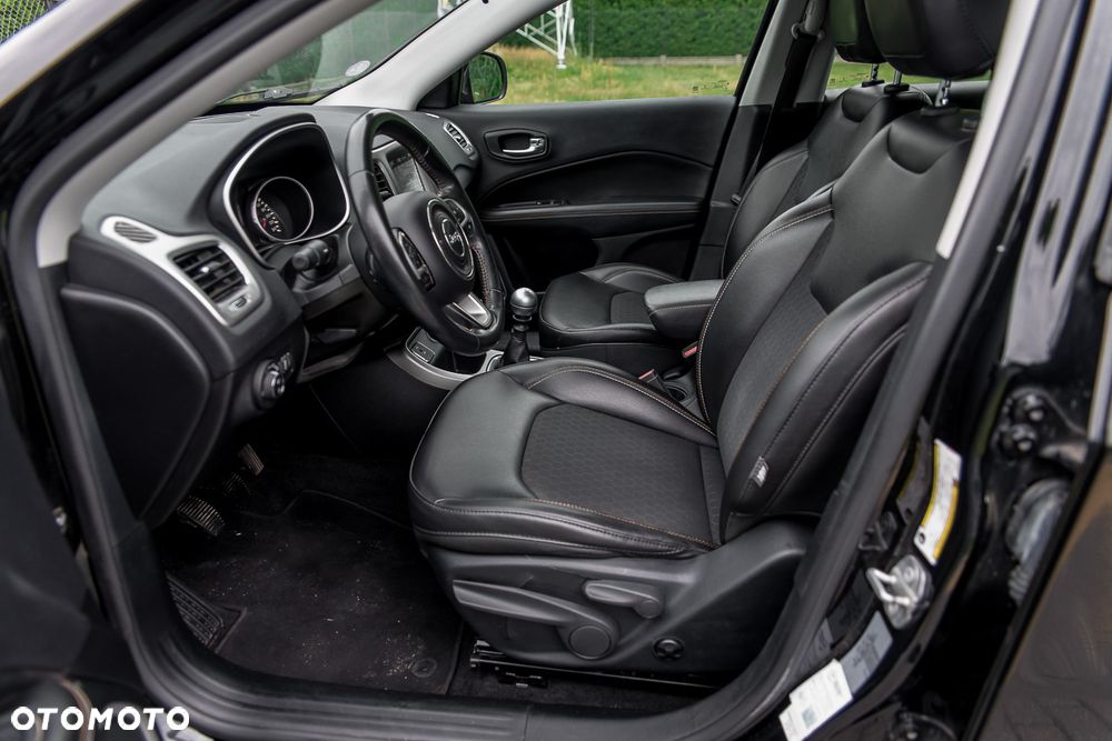 Jeep Compass 1.4 TMair Longitude FWD S&S - 27