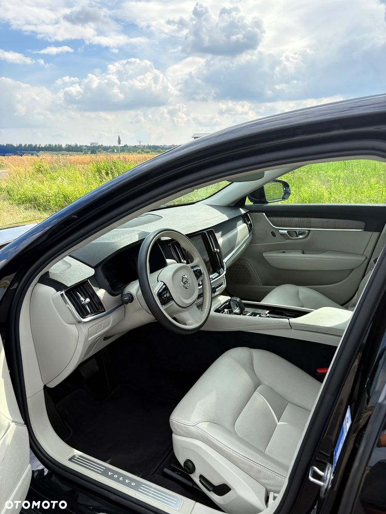 Volvo S90 D5 AWD Momentum - 11
