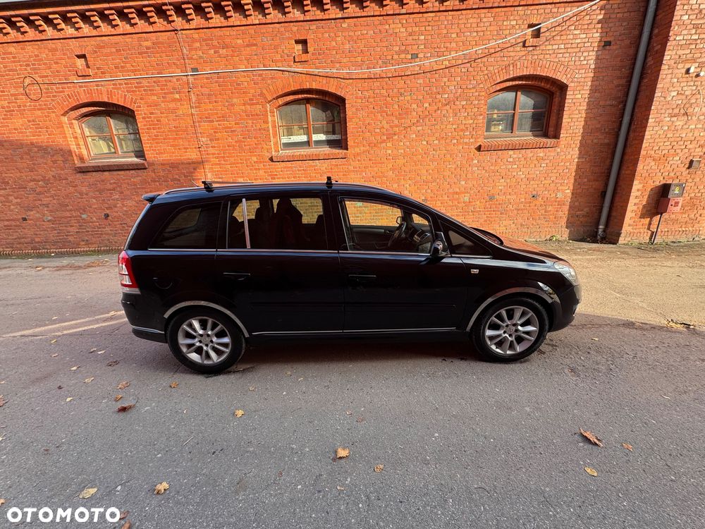 Opel Zafira 1.7 CDTI Cosmo - 8