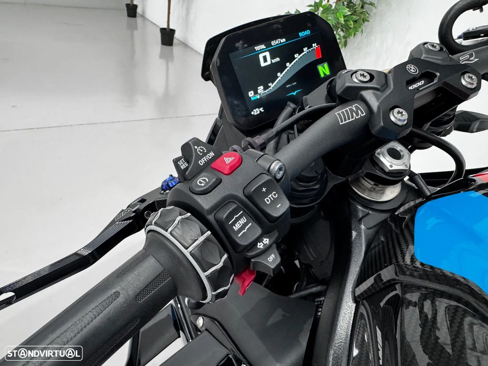 BMW M 1000 R Competition - 17