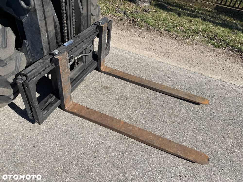 Manitou Terenowy Wózek Widłowy MC25-4 - 9