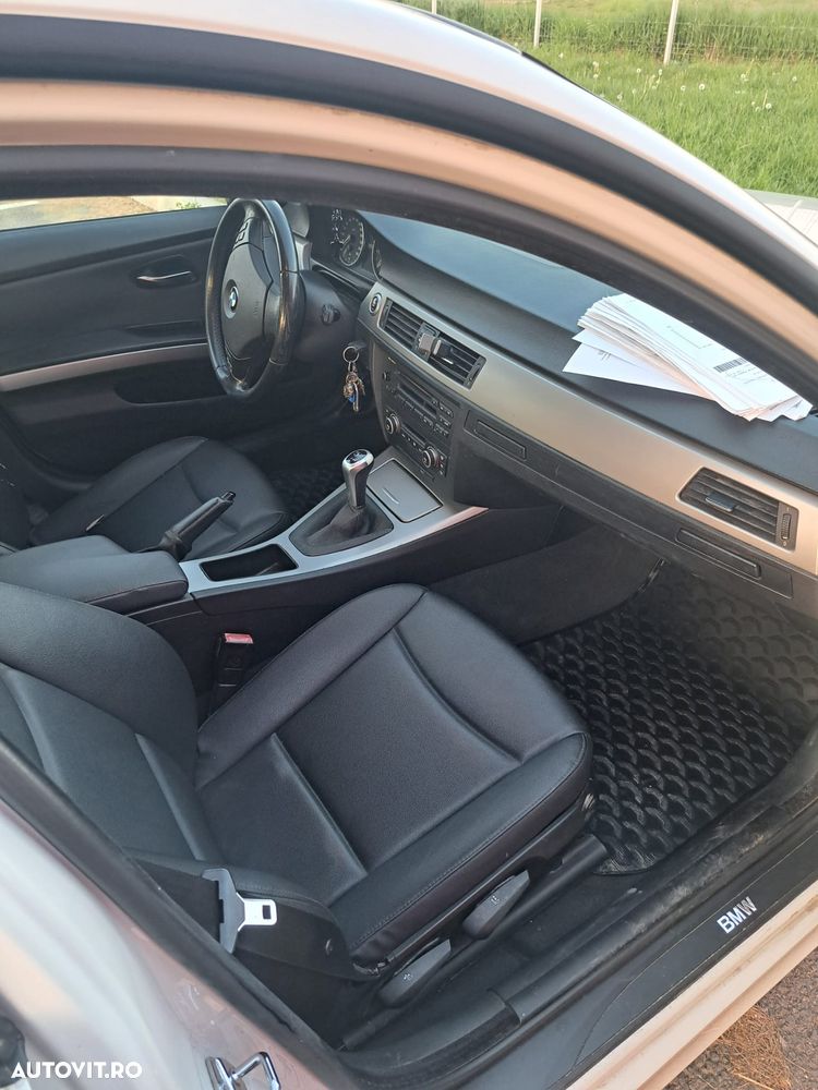 BMW Seria 3 318i - 7