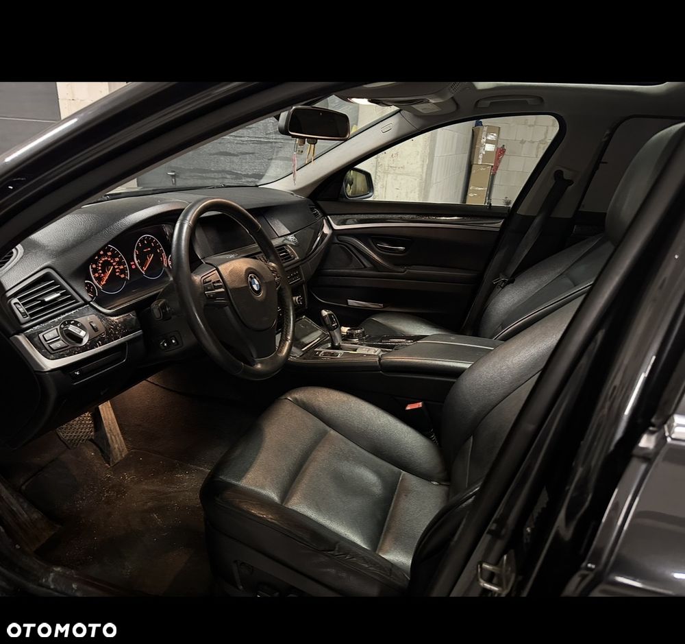 BMW Seria 5 535i xDrive - 8