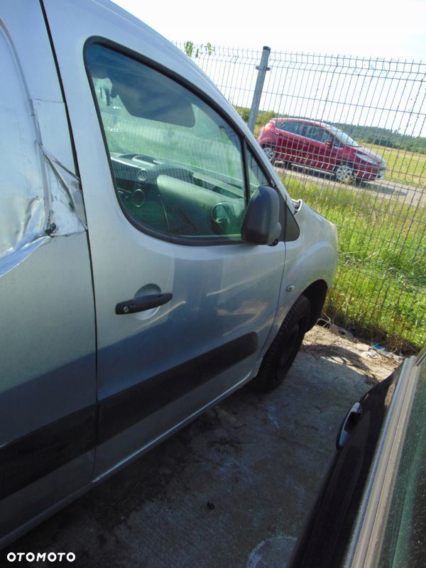 DRZWI PRAWE PRÓD PRZEDNIE PEUGEOT PARTNER III - 1