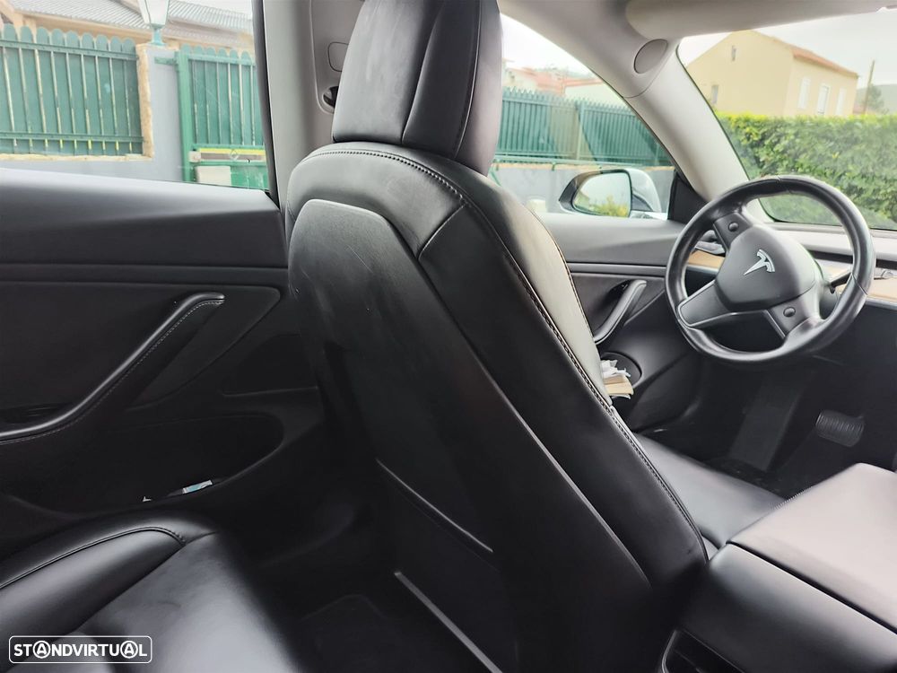 Tesla Model 3 Long-Range Dual Motor AWD - 12