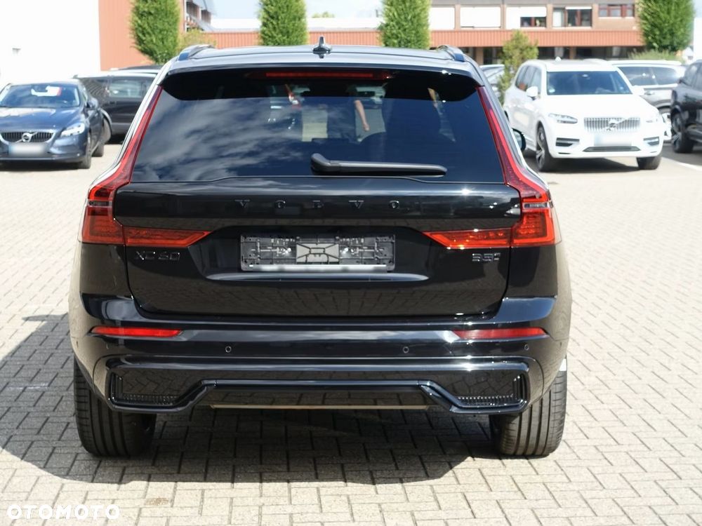 Volvo XC 60 B5 B AWD Plus Black Edition - 7