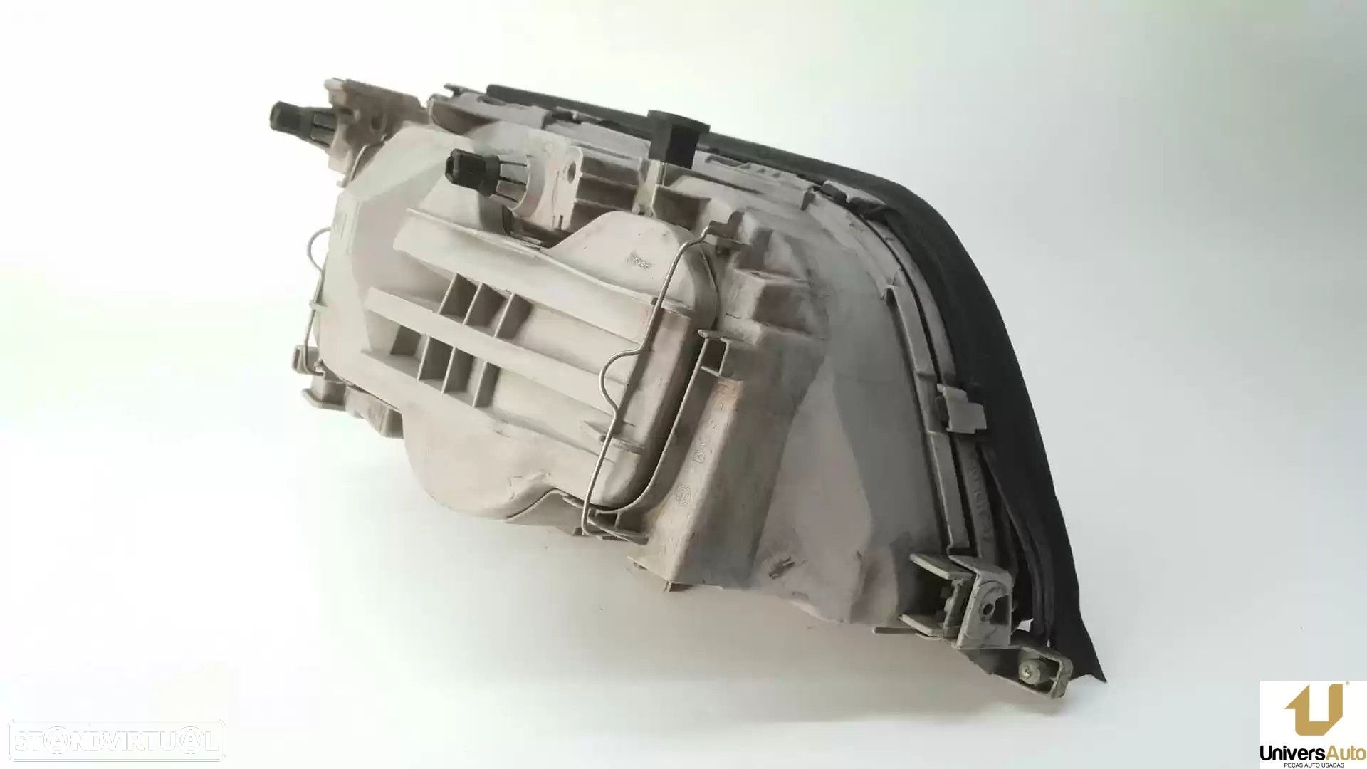 FAROL ESQUERDO MERCEDES-BENZ CLASSE C 1993 -A2028200161 - 1