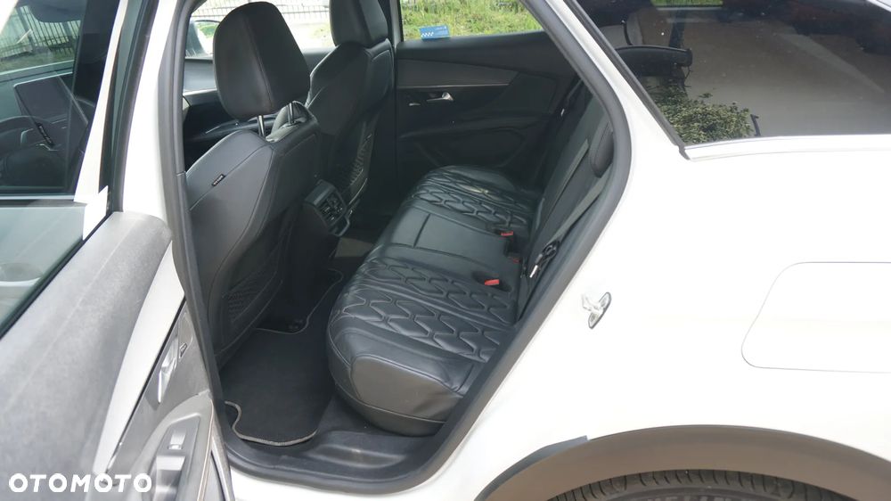 Peugeot 3008 1.6 PureTech HYbrid4 GT S&S EAT8 - 10