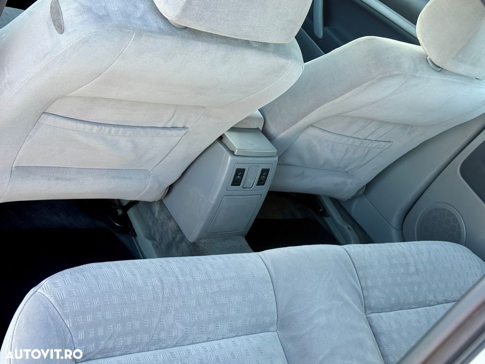 Volkswagen Passat - 17