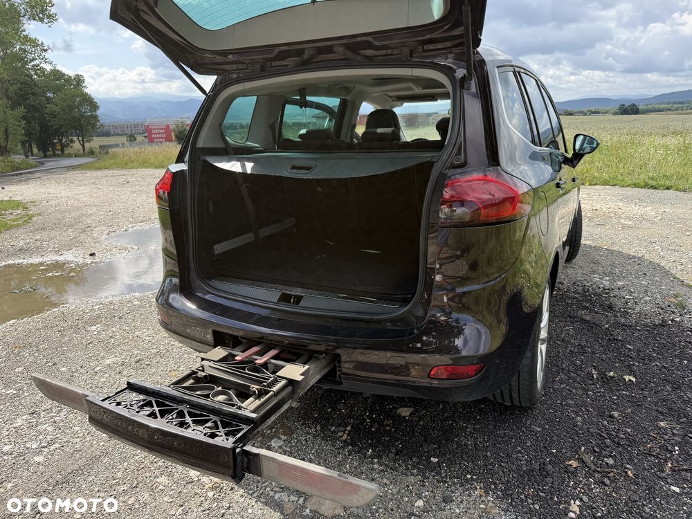 Opel Zafira - 1