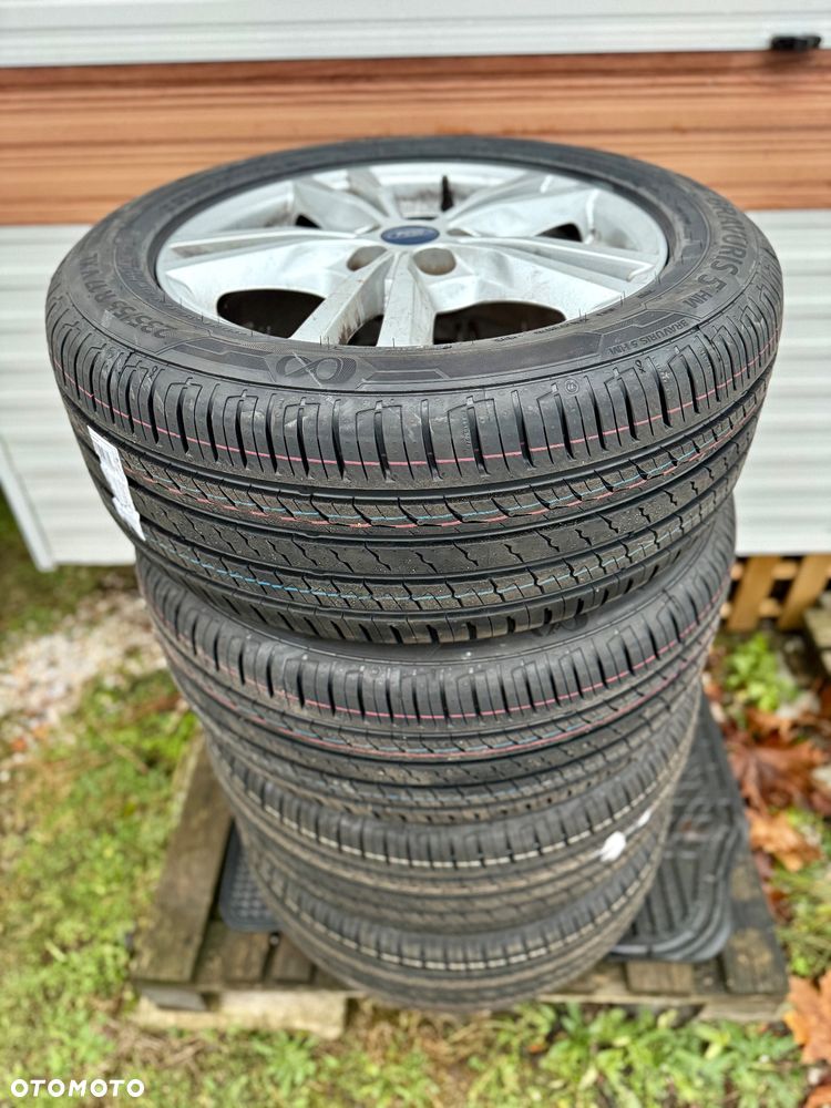 Ford Galaxy 2.0 TDCi 4WD Titanium PowerShift - 39