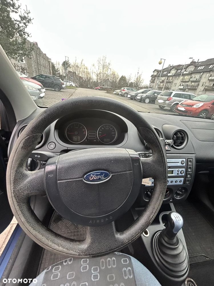 Ford Fiesta 1.3 - 10