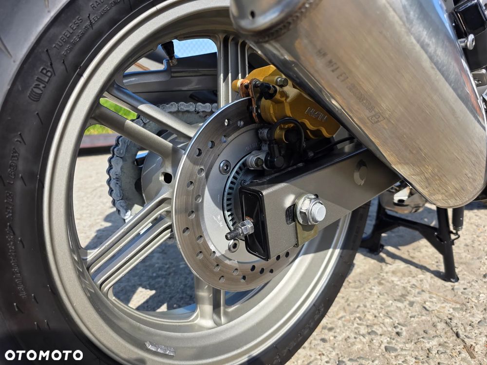 Honda CBF - 24
