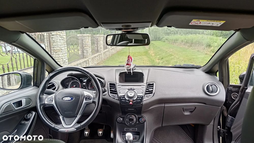 Ford Fiesta 1.6 EcoBoost ST - 8