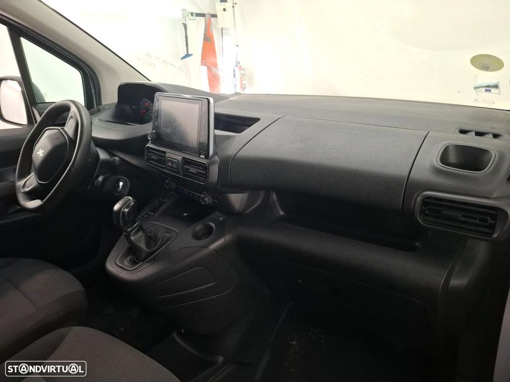 Peugeot Partner Premium 1.6 HDi 100CV * Gps/AC/ IVA incluído - 10