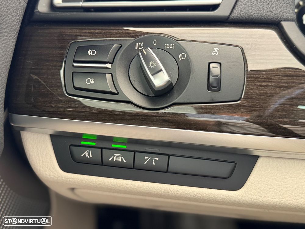 BMW 740 d - 36