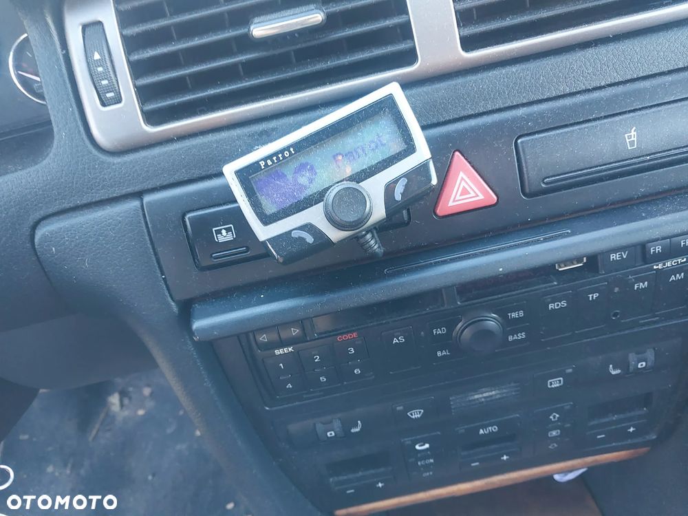 Audi A6 C5 sedan silnik kompletny 1.8 Turbo AEB turbina turbosprężarka cewka wiązka przepustnica przepływomierz kolektor skrzynia biegów DHW sprzęgło dwumasa drzwi lewe prawe klapa błotnik lusterko kolor LY9B czarny maglownica wydech tłumik lampa tył tylna blenda belka rura dolotowa przewód podłokietnik sterownik panel boczki fotele grzane alufelgi szyba dekory NA CZĘŚCI WSZYSTKIE CZĘŚCI - 21