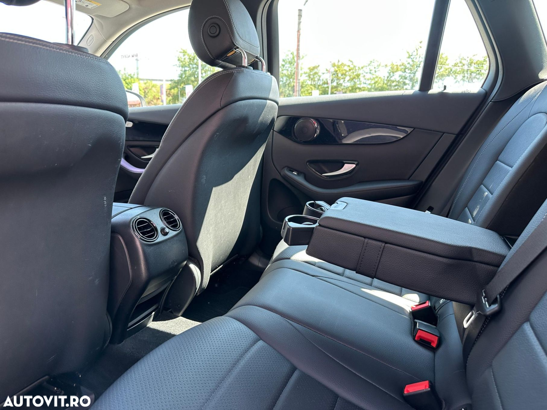 Mercedes-Benz GLC - 25
