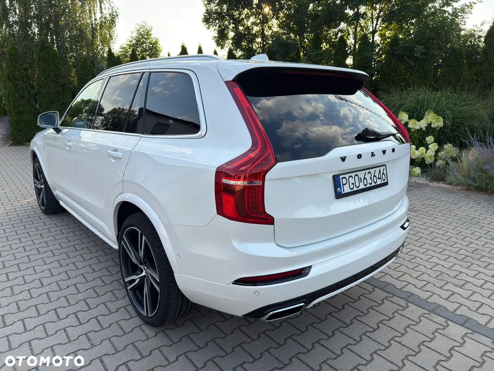 Volvo XC 90 D5 AWD Geartronic RDesign - 10