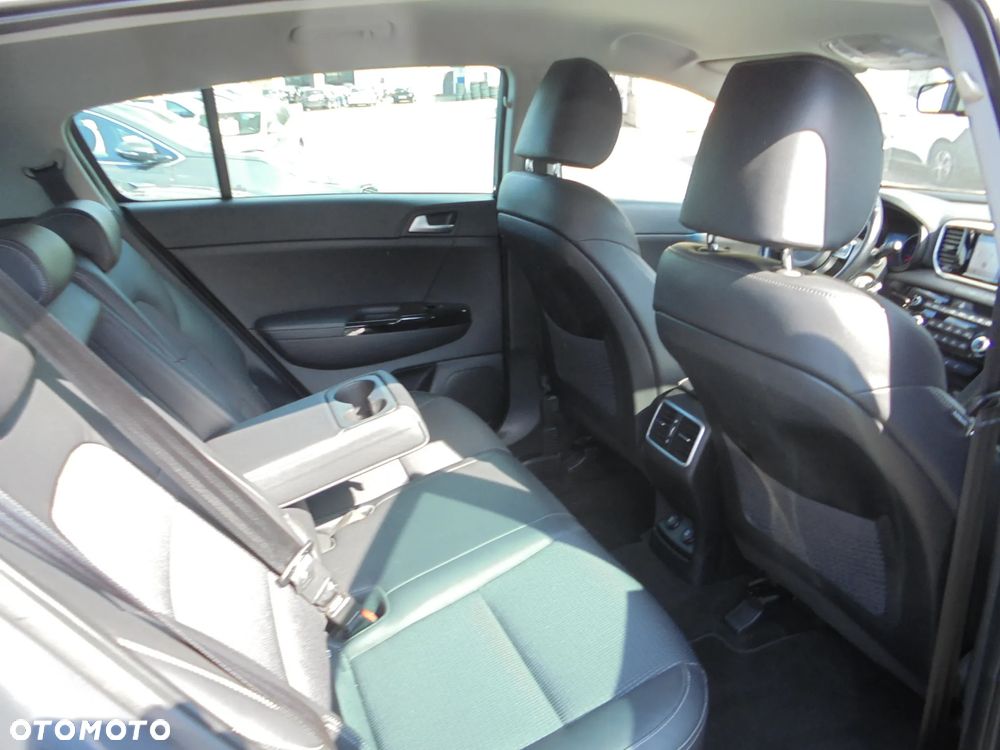 Kia Sportage 1.6 CRDI AWD Eco-Dynamics+ (48V M-H) DCT PLATINUM - 16