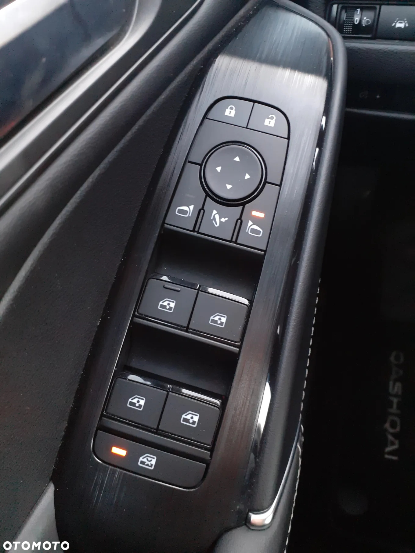 Nissan Qashqai - 11