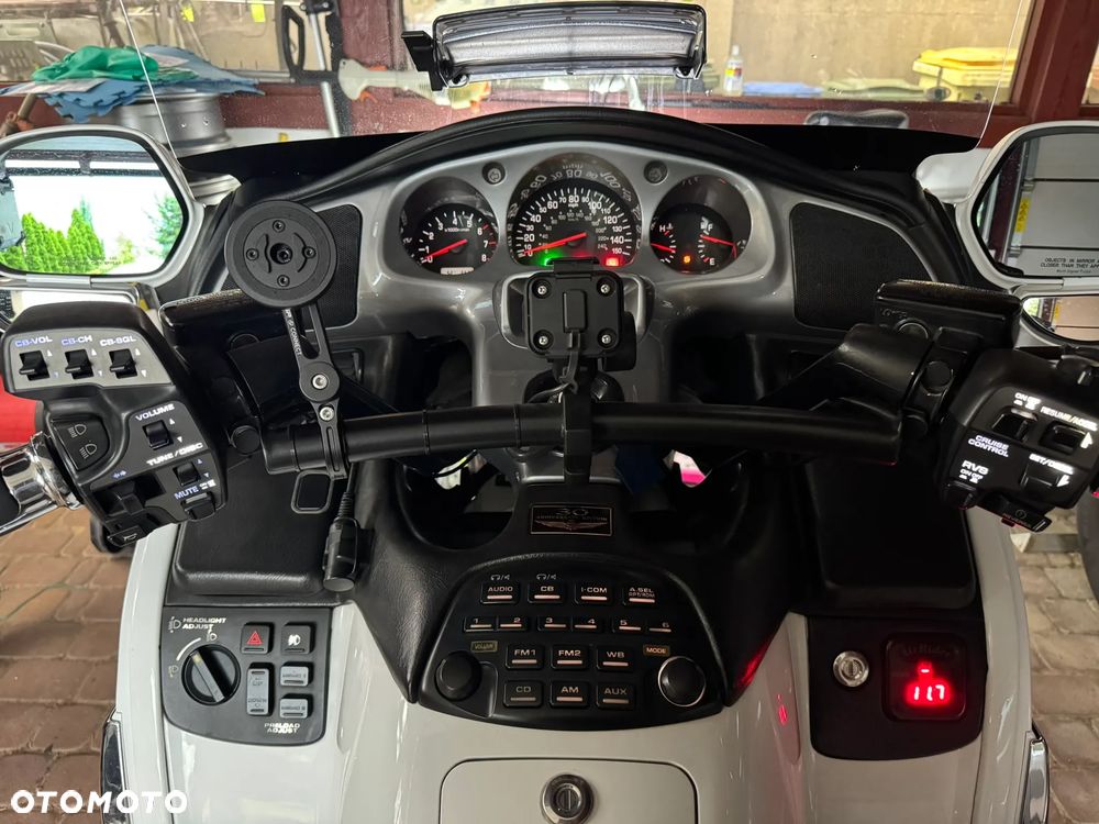 Honda GL - 11